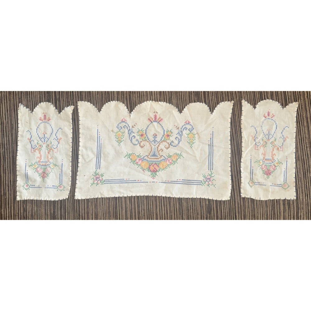 Handmade Cross-Stitch Linen Chair Back & Armrest Cover Set Vtg Scalloped Doilies
